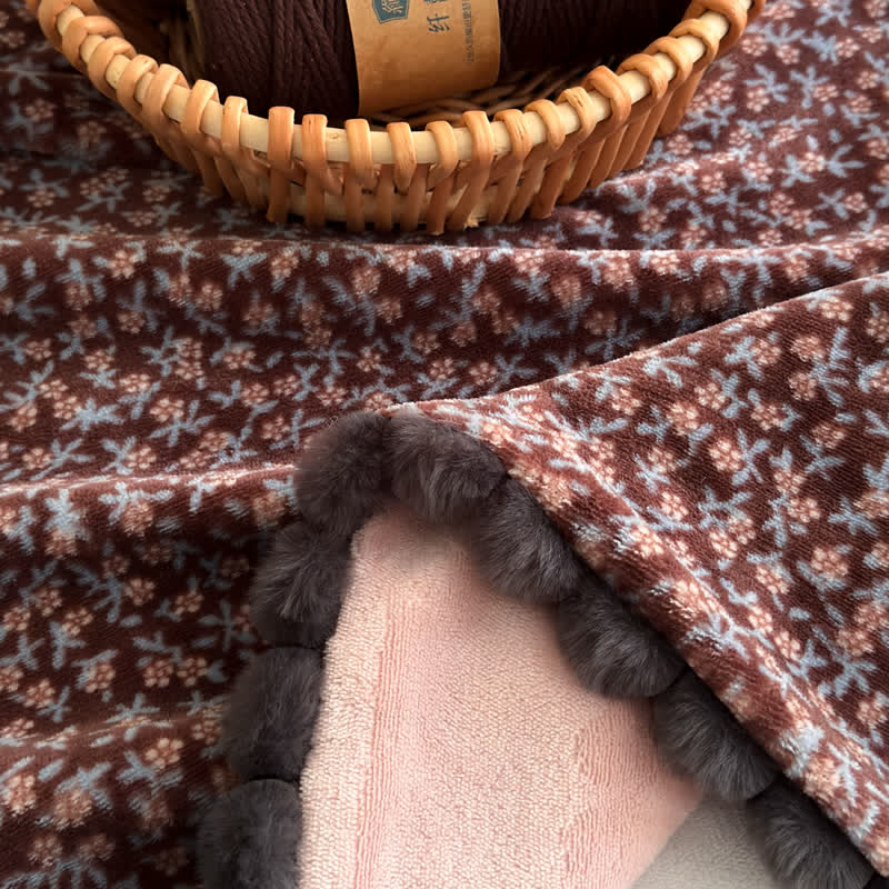 Coperta decorativa con motivo floreale in stile rustico - image 24