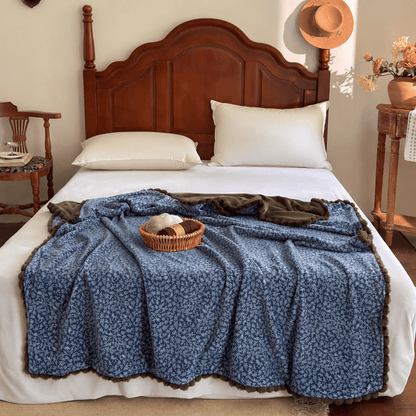 Coperta decorativa con motivo floreale in stile rustico - image 2