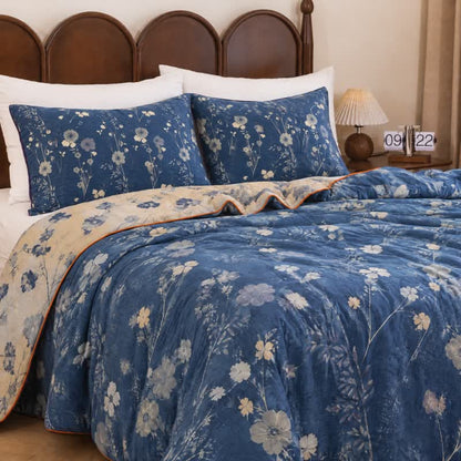 Trapunta reversibile blu a fantasia floreale in stile cottage - image 20