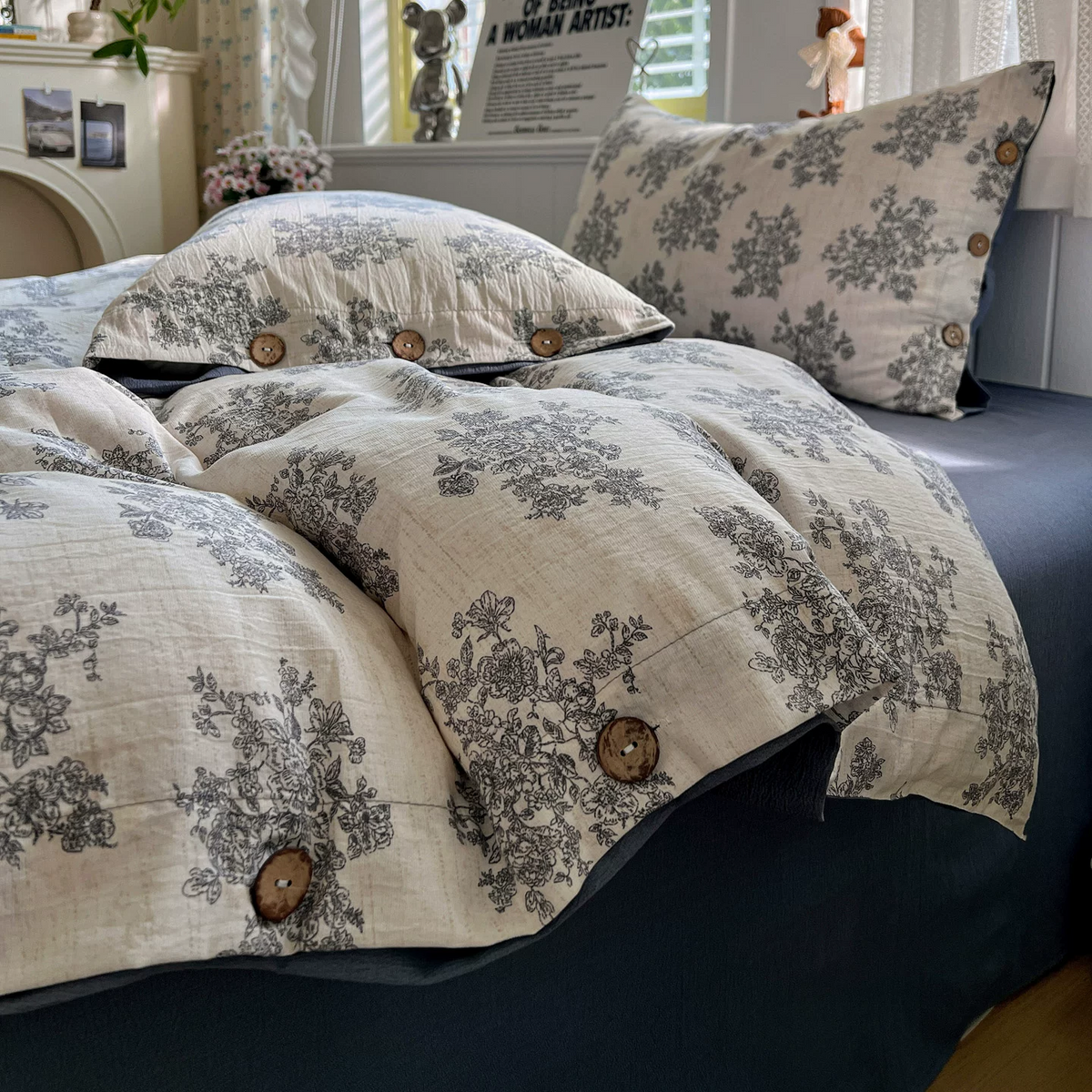 Set di biancheria da letto vintage in lino e cotone con motivi botanici. - image 1