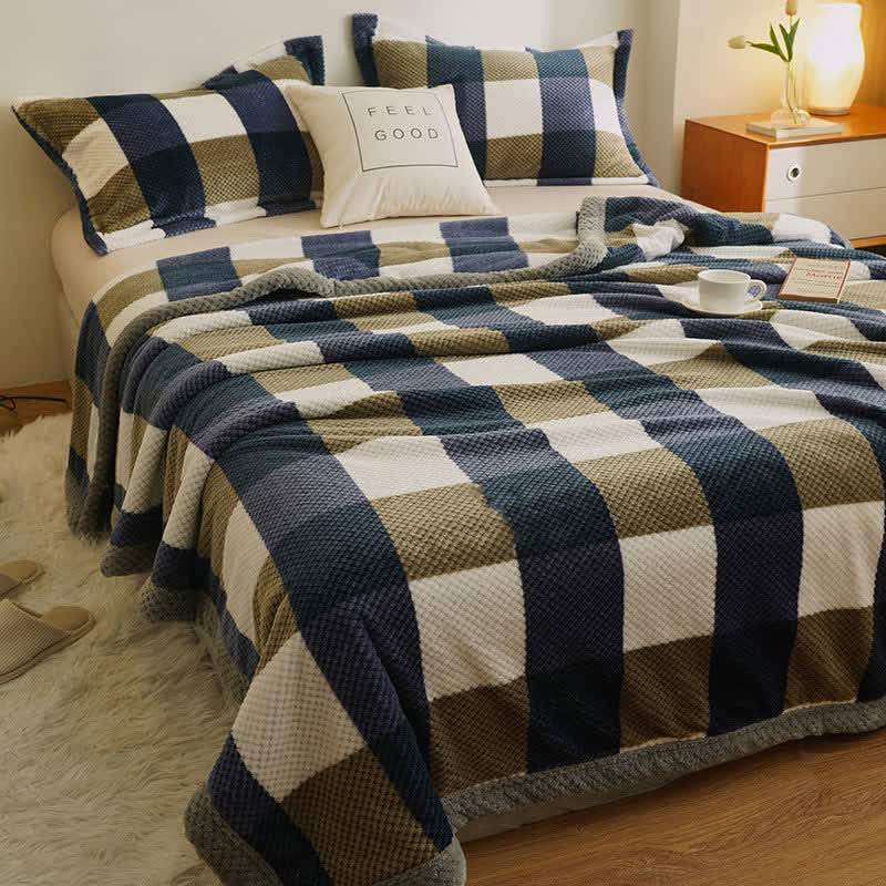 Coperta in pile di corallo caldo a quadri