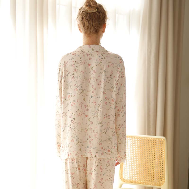 Ownkoti - Camicia da notte a maniche lunghe con scollo a V in raso floreale