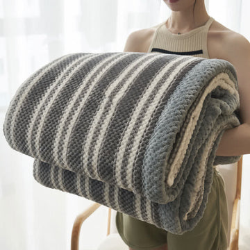 Coperta in pile di corallo a righe - Grigio - Matrimoniale Grande - image 0