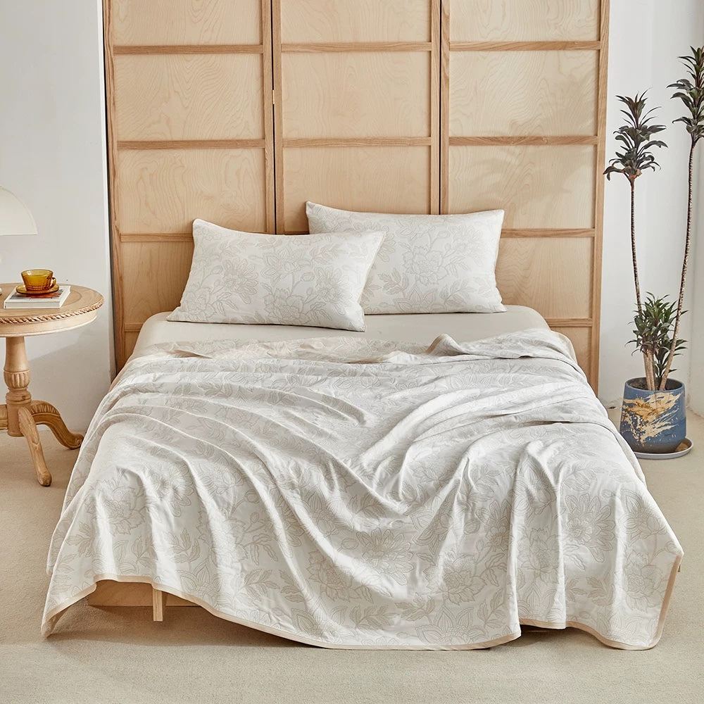 Elegante set di biancheria da letto in jacquard di cotone con motivo peonie. - Beige - Trapunta con 2 federe - Matrimoniale Grande - image 0