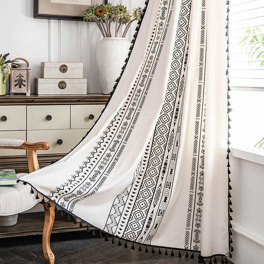 Tenda con nappe geometriche, tende semi-oscuranti