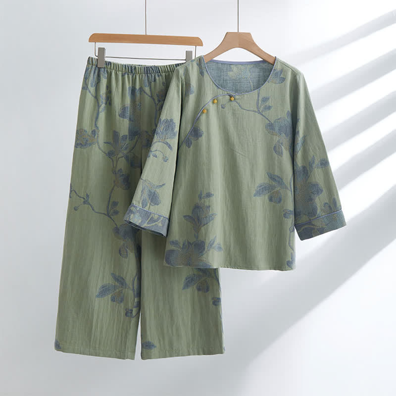 Completo da casa in cotone con scollo rotondo e stampa floreale