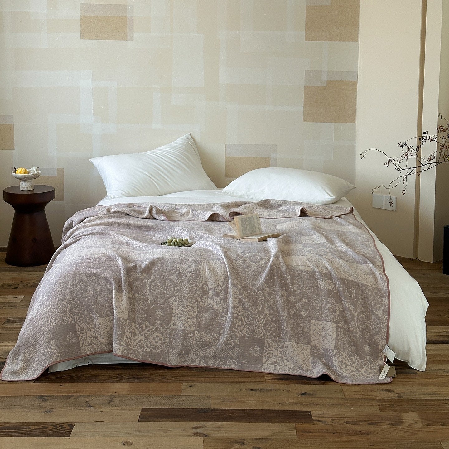 Trapunta reversibile in jacquard con motivo floreale vintage - Matrimoniale - image 0