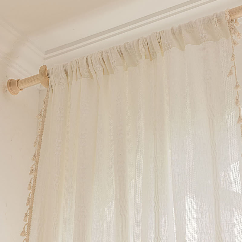 Tenda a righe semi-oscuranti con nappe traforate