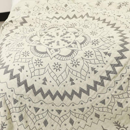 Trapunta reversibile in cotone con motivo floreale Ownkoti Chic Mandala