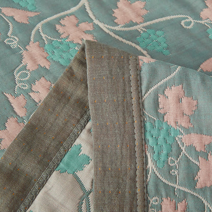 Trapunta reversibile in cotone a tre strati con foglie di vite