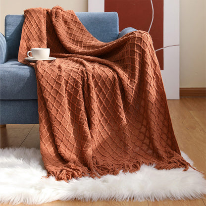 Coperta con motivo prismatico lavorato a maglia Ownkoti con nappe