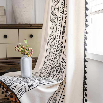 Tenda con nappe geometriche, tende semi-oscuranti