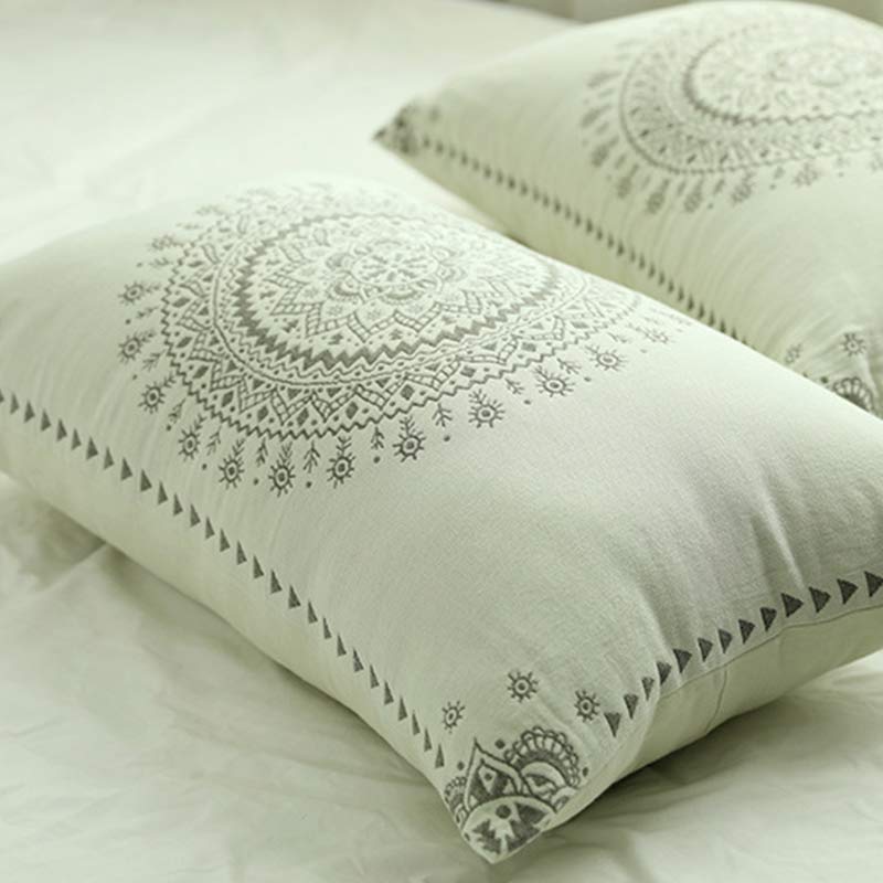 Federe per cuscino in cotone con mandala e bottoni (2 pezzi)