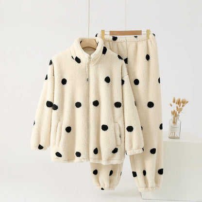Pigiama in pile a maniche lunghe a pois
