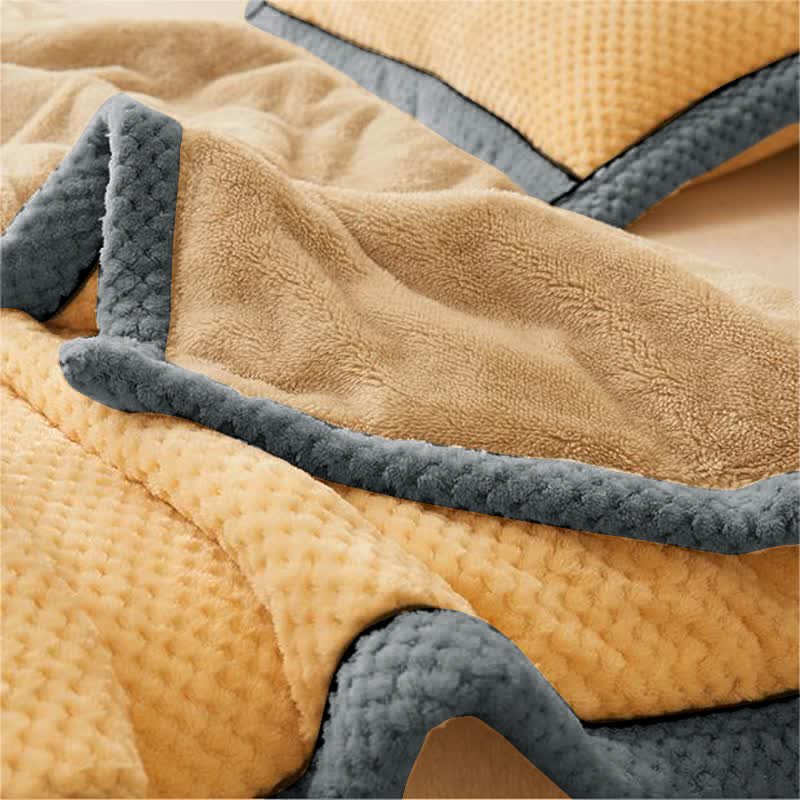 Coperta in pile morbido a tinta unita