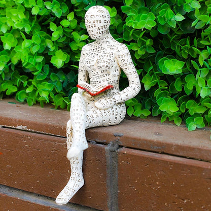 Statua della donna pensatrice che legge, decorazione per libreria
