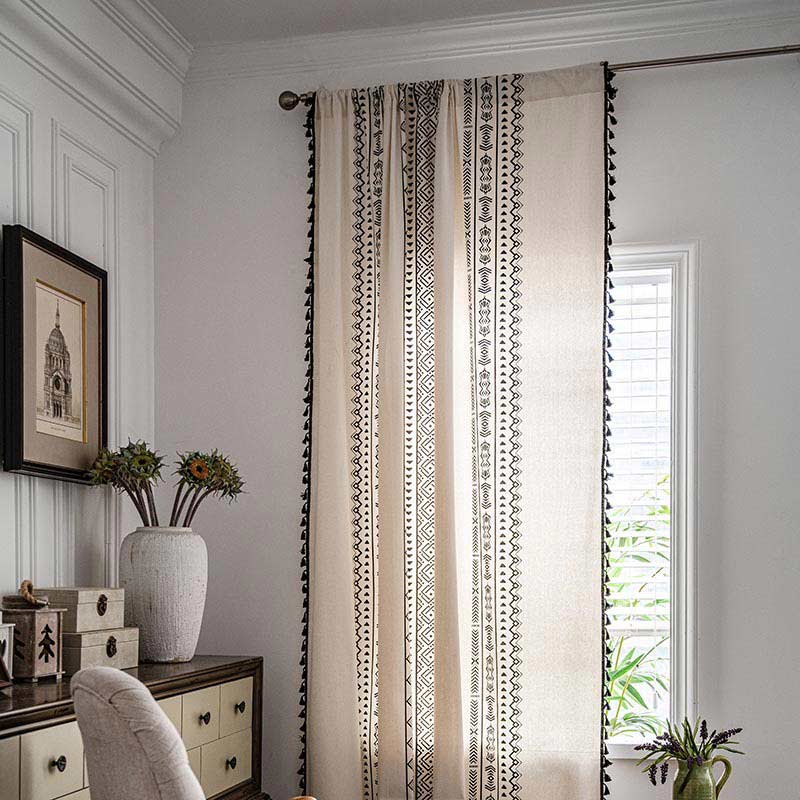 Tenda con nappe geometriche, tende semi-oscuranti