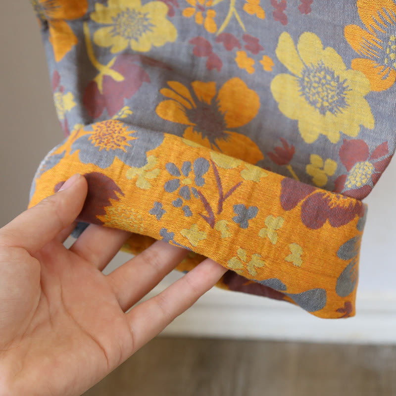 Abbigliamento da casa in cotone con scollo a V e motivo jacquard a fiori vistosi