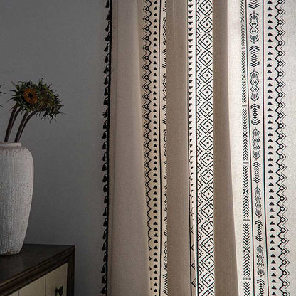 Tenda con nappe geometriche, tende semi-oscuranti