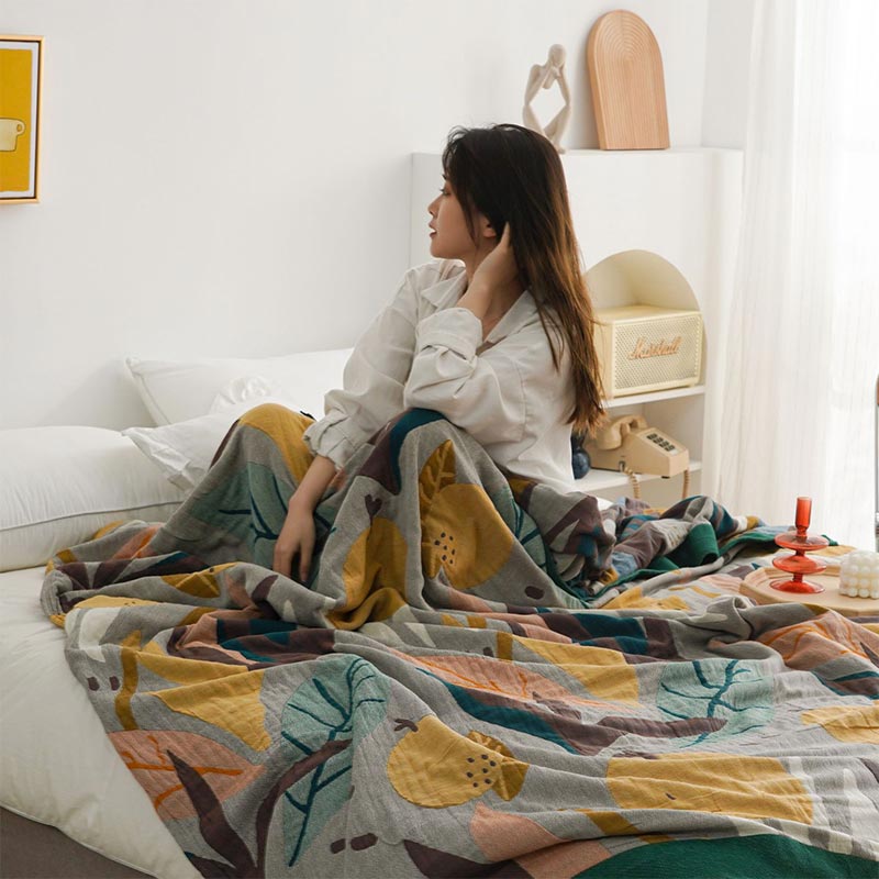 Trapunta leggera in cotone con motivo reversibile e frutta