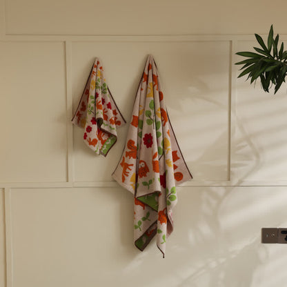 Asciugamano da bagno morbido in cotone con animali e fiori