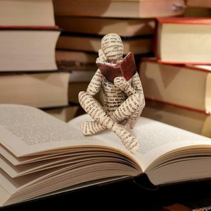 Statua della donna pensatrice che legge, decorazione per libreria