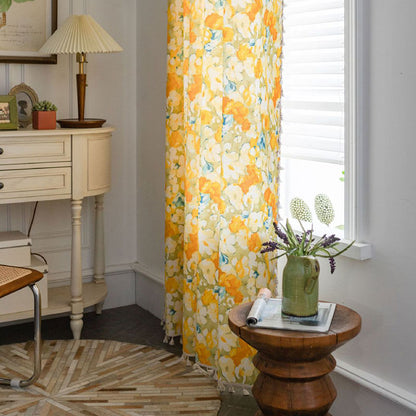 Tenda in cotone e lino con fiori gialli