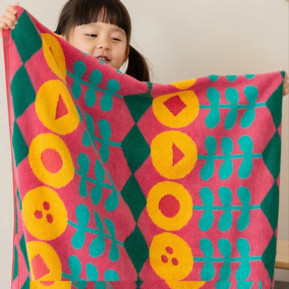 Asciugamano in cotone pettinato con stampa floreale alla moda