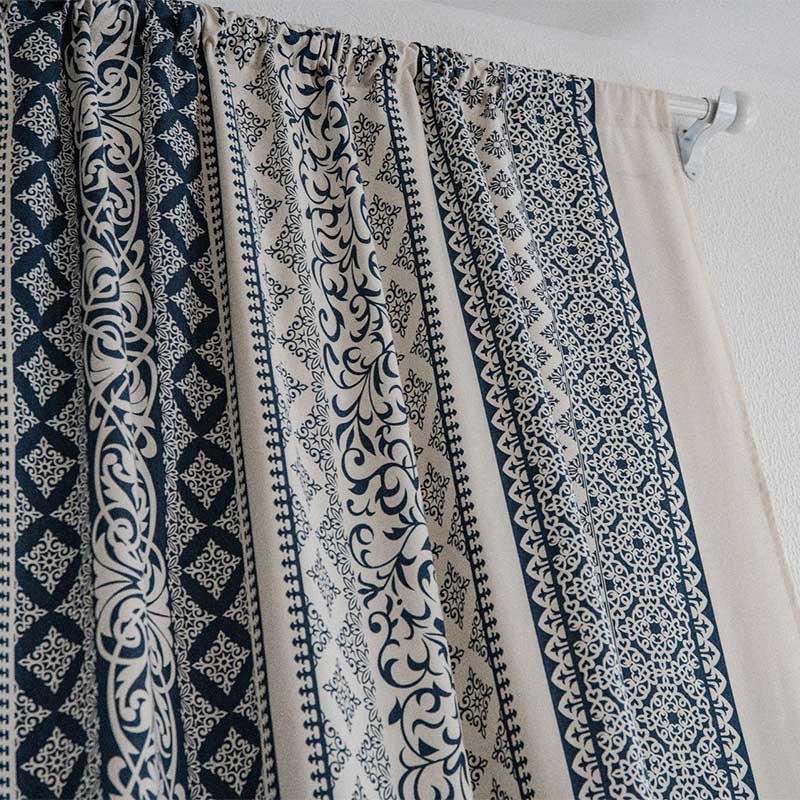 Tenda in cotone e lino con motivo blu