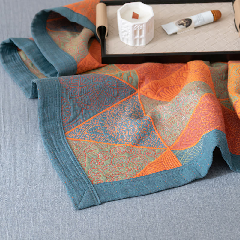 Trapunta reversibile in cotone con stampa a motivo triangolare