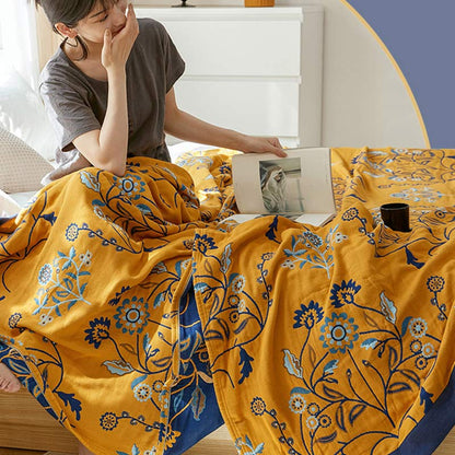 Trapunta reversibile in garza di cotone con fiori di garofano
