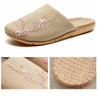 Comode pantofole in lino ricamate Plum Bossom