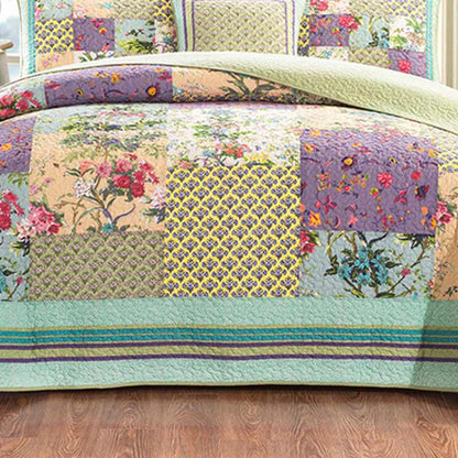 Trapunta floreale patchwork boho con federe