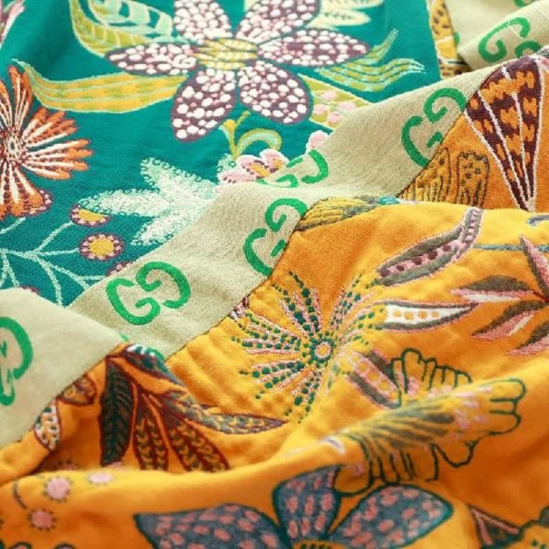 Trapunta morbida reversibile in cotone con fiori lussureggianti Ownkoti