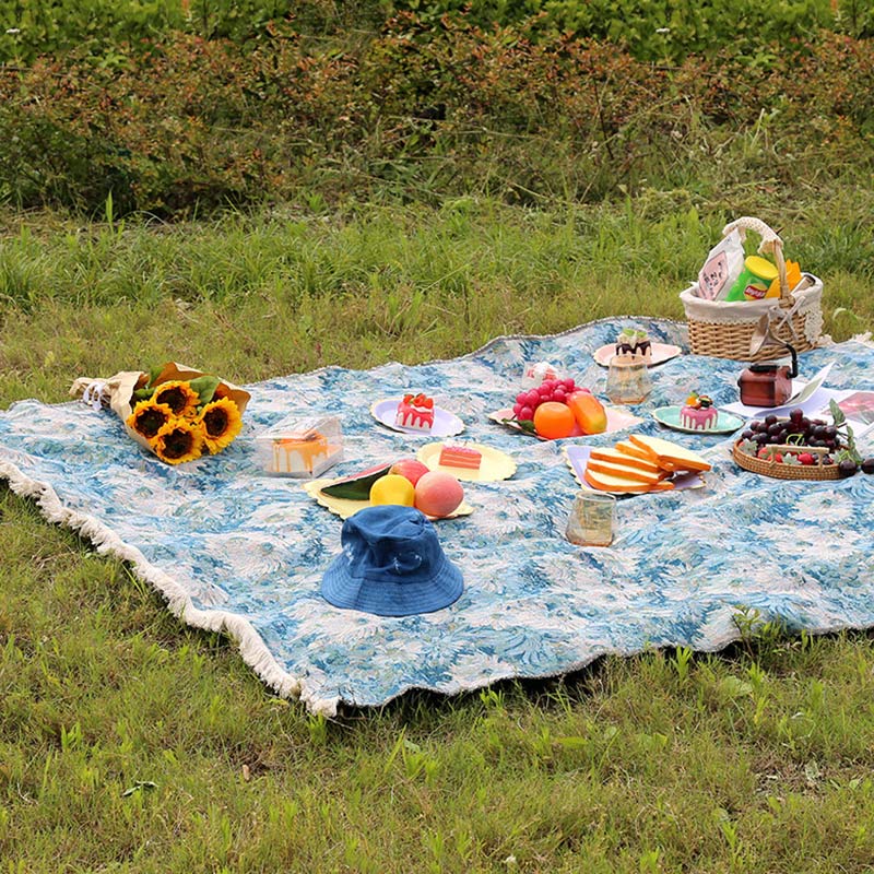 Coperta da picnic con fiori in stile dipinto a olio