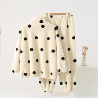 Pigiama in pile a maniche lunghe a pois