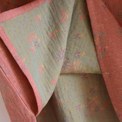 Camicia da notte in morbido cotone con scollo a V e motivo floreale naturale