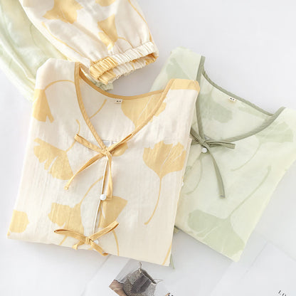 Completo da casa in cotone con fiocco e foglie di ginkgo
